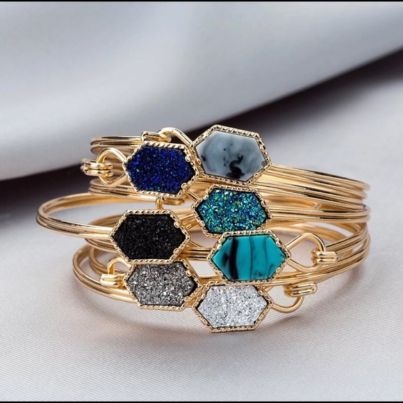 Jewelry - Bracelet